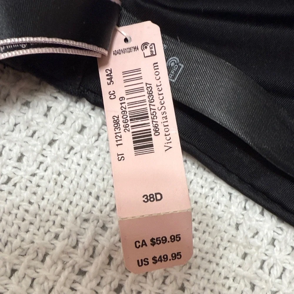 Victoria's Secret Sleek Black Bra - Picture 2 of 5